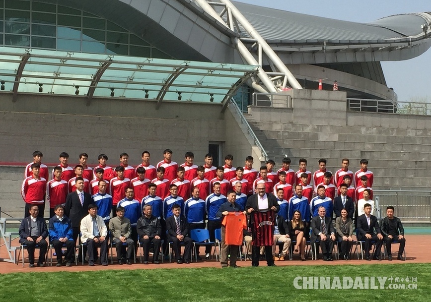 中国大学生足球俱乐部引入西班牙资本和管理团队 期待校园与职业足球双开花