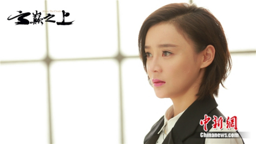 《云巅之上2》袁姗姗为演渐冻人“自虐” 唐斐身世即将揭晓