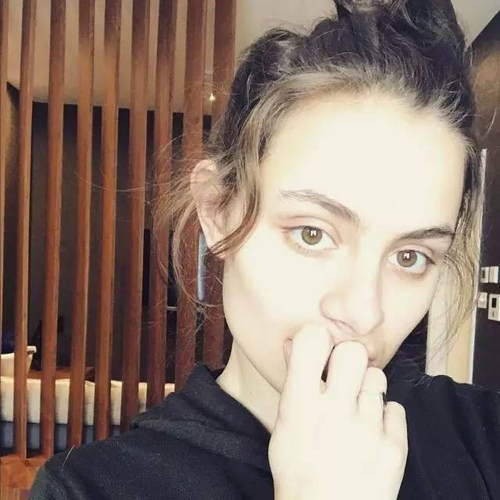 没想到！憨豆先生的女儿竟然长这样？！