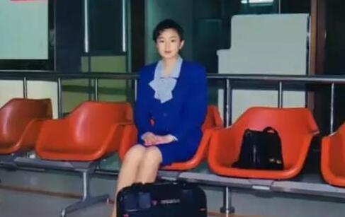 17岁当空姐，古装惊艳，被好友坑骗破产，今合作郑爽演妈妈
