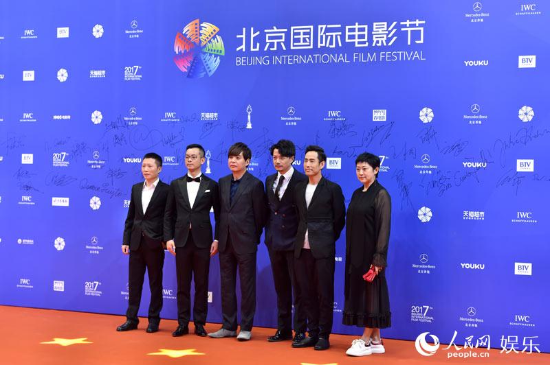 莫妮卡贝鲁奇惊艳北影节闭幕红毯 林志玲殷桃优雅PK