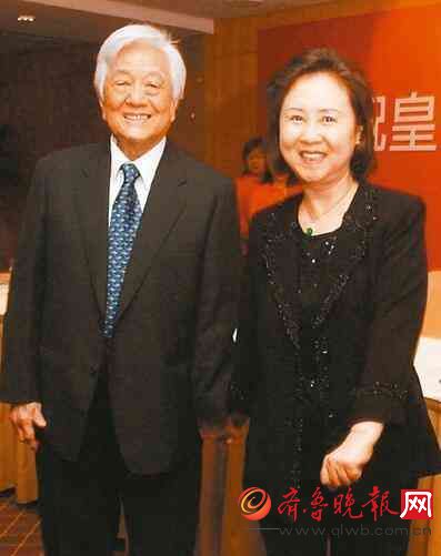 琼瑶和继子女上演“琼瑶剧” 50年恩怨被围观 琼瑶式抒情呐喊被网友拿来反讽