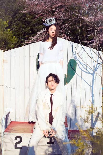 林宥嘉丁文琪婚纱照曝光 以动物造型为灵感制造可爱头饰
