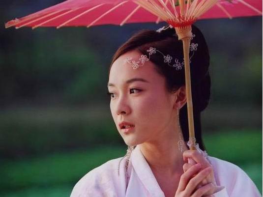 最美狐狸精:诗诗清纯，杨幂灵动，但都不能与她比美