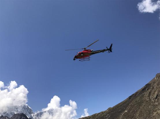 飞跃珠峰挑战成功 云视点再创影视航拍传奇
