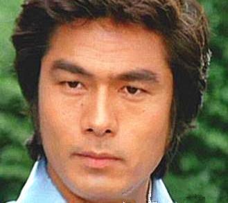 日本武学大师 70岁能劈叉还能打