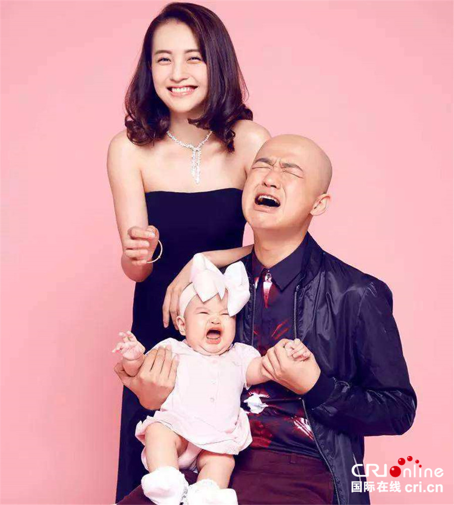 陈小春、黄晓明、贾乃亮夫妇 明星夫妻档哪家强