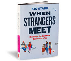 《陌路相逢》：怎么跟陌生人聊起来？