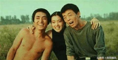 20张娱乐圈罕见的老照片，看后不禁流泪，最后一张太诡异