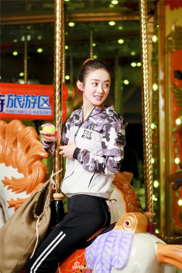 《奇楼》好搭档！吴亦凡赵丽颖花式接球默契足