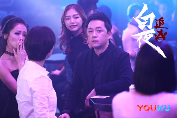近几年最好看的罪案剧《白夜追凶》优酷上线 潘粤明饰演“精分”双胞胎