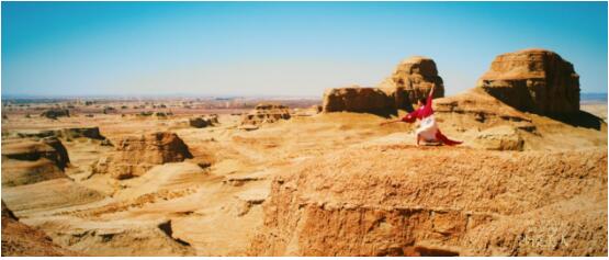 纪录片《印象·丝绸之路》走进克拉玛依“沙漠美人”入围第三届亚青展并提名