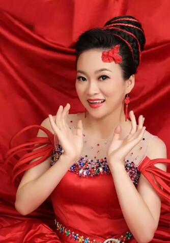 冯霞担任2017亚洲（澳门） 国际音乐节评委