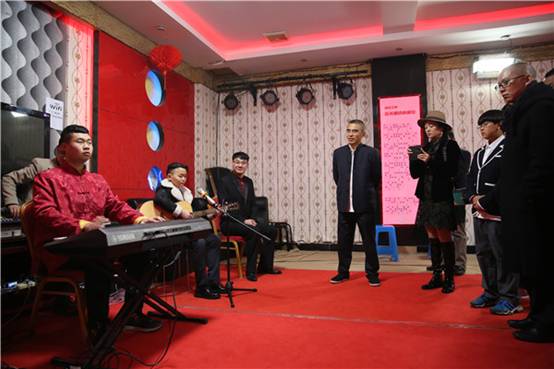 启明公益基金会来到启明特殊艺术培训中心参观指导