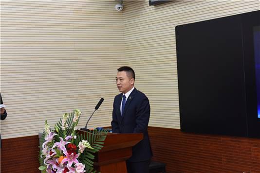 航天启明专项基金向航天员刘伯明母校捐赠价值20万元图书