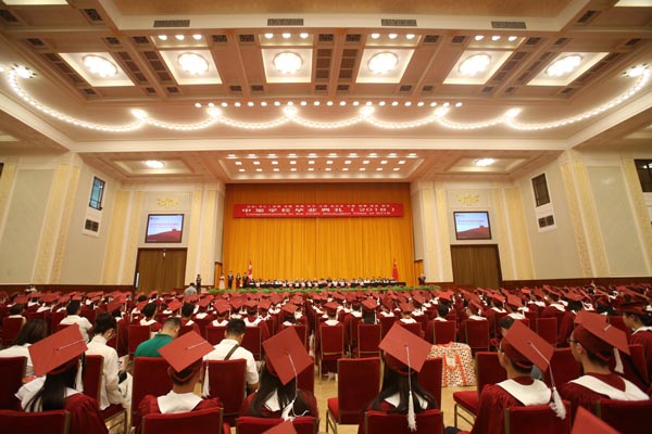 中加学校2018毕业典礼在京举行