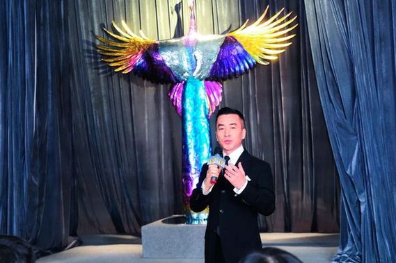 蔡志松于观唐艺术区发布新作《升》：五彩孔雀直入云霄