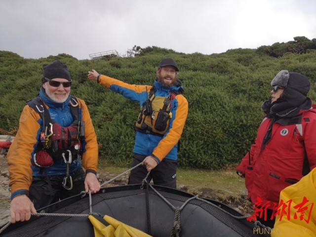 南极梦寻（4）“不要迎接企鹅，要让企鹅迎接你”