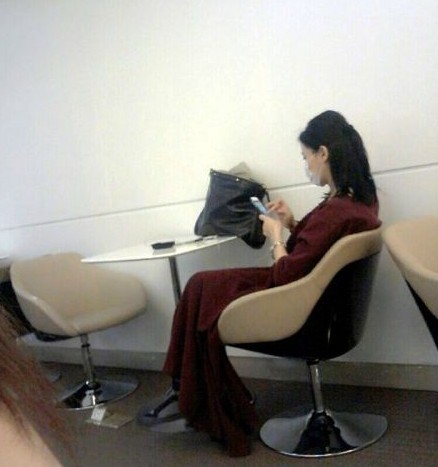 揭王菲离婚各方反应：赵薇祝快乐 谢娜大哭
