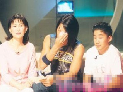 吴建豪父美国逃亡20年 百亿妻子曾曝劈腿