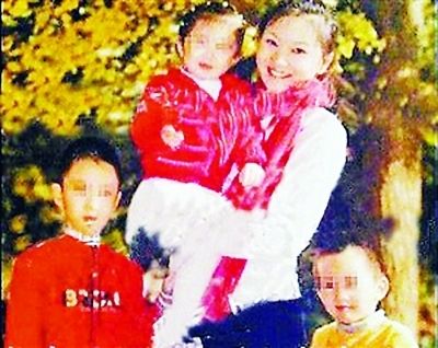 张艺谋陈婷生活照曝光 恋情婚姻内幕揭秘