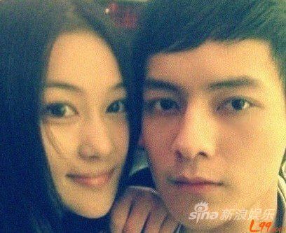 张馨予早前曾劈腿 前男友自嘲年少无知
