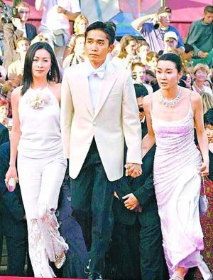 刘嘉玲拉张曼玉合照破13年僵局 被赞高招(图)
