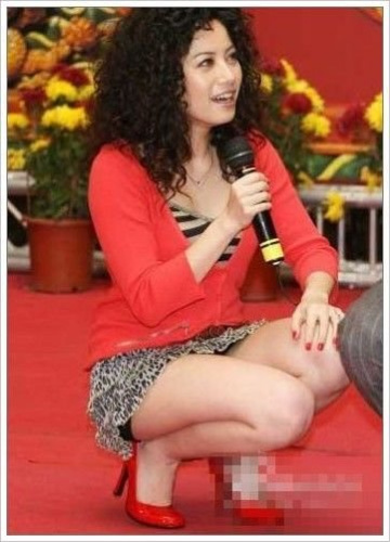 胡杏儿李湘萧淑慎水桶腰女星似大妈(图)