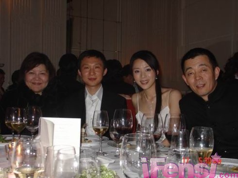 盘点明星情敌尴尬合影 田亮霍启刚郭晶晶