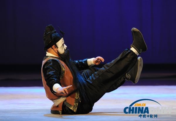 《中华戏曲绝活》兼容各剧种精华 传承传统文化