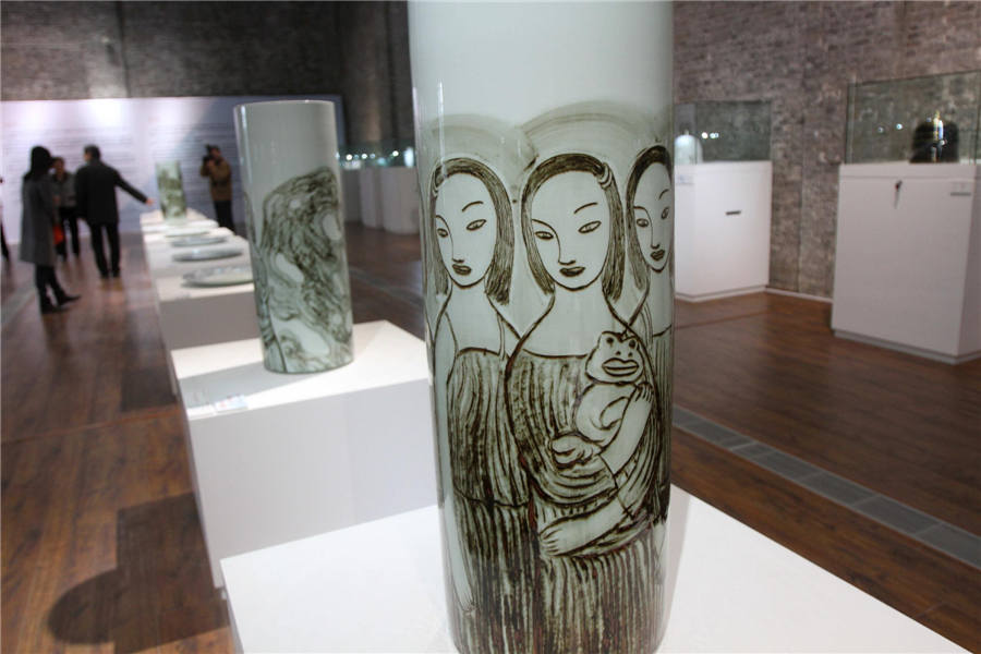 中国当代陶瓷艺术展亮相江苏