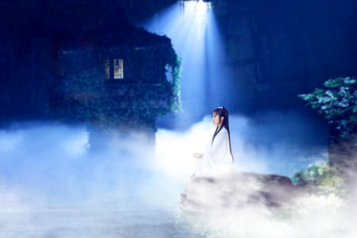 北大小师妹代言手游 海报神似刘亦菲