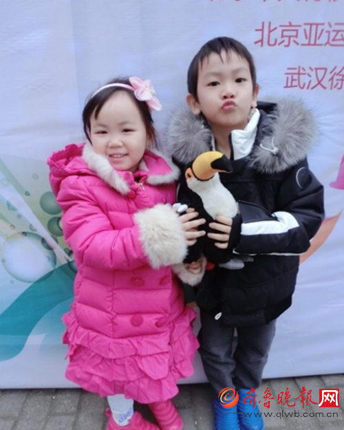 王宝强带俩孩子做亲自鉴定是真是假？ 王宝强儿女叫什么、多大了