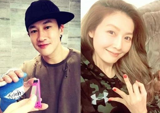 何润东(Peter)今晚将与交往9年并已登记的妻子林静仪(Peggy),在台北寒舍艾美酒店宴客,包括甄嬛娘娘孙俪、果郡王李东学及徐若瑄等星光都会亮相。不料,婚礼前夕,他打篮球竟让大拇指第1节脱臼往后翻转45度,大喜在即,他笑说:大家尽量不要跟我握手。幸亏只伤到手,不致影响洞房花烛夜。 何润东 由于新娘家在台北,何润东今天白天还会前往女方家迎娶,晚上婚礼预计席开53桌,40岁的他出道已18年,在两岸三地拍戏结交四方好友,经纪人阿Ben保密明星宾客名单,说届时才有惊喜,但记者获知,明星宾客约3