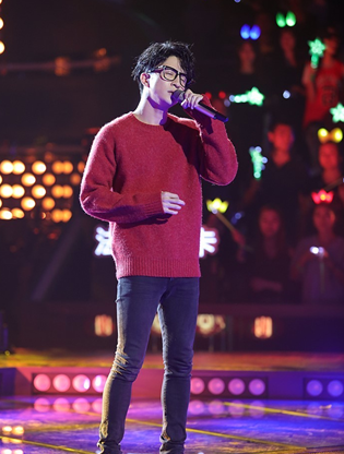 《中国新歌声》薛之谦成人形点唱机 导师组月