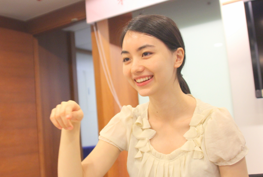 围棋混血美女颜美如仙 曾胜