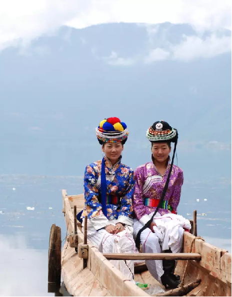 泸沽湖畔的女儿国：男性永远无法主宰的藏族部落