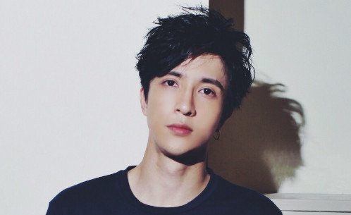 小鲜肉素颜照公开谁最惊人？他的颜值杠杠的