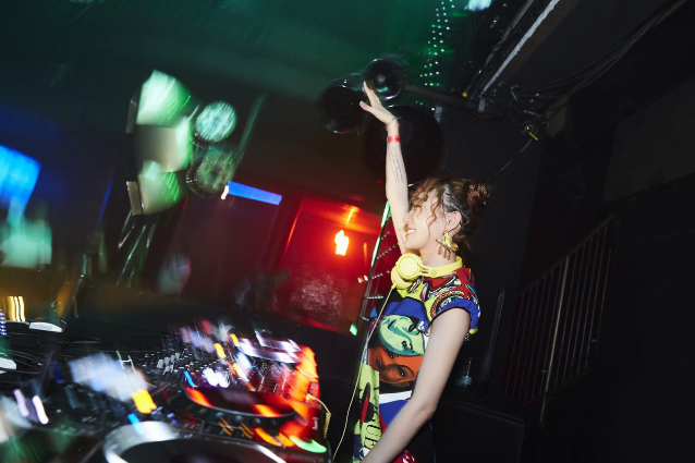 DJ KAKA携新专辑亮相ULTRA Beijing，曲风多变原创惊艳