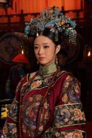 穿帮：同样是穿纯元皇后的衣服,甄嬛失宠,华妃和安陵容却没事