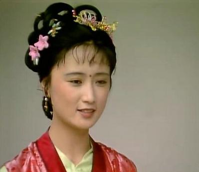 19岁参演《红楼梦》20岁和丈夫裸婚恩爱至今