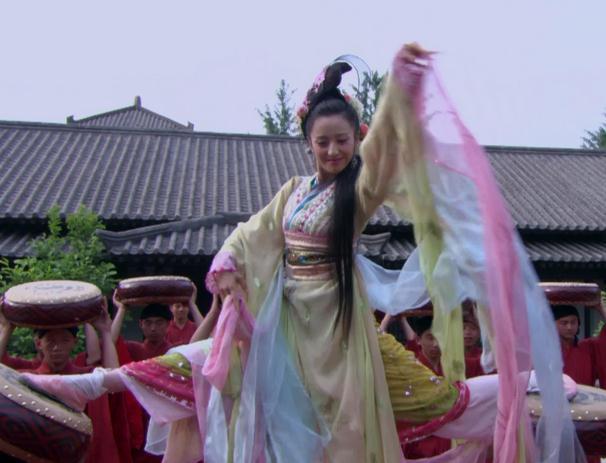 她是最精致古装美人，美得倾国倾城，刘诗诗都不及她！