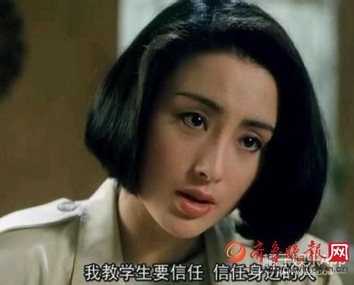 港片女神张敏近照曝光竟然开微博了 有没有觉得张天爱和她很像(图)