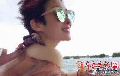 港片女神张敏近照曝光竟然开微博了 有没有觉得张天爱和她很像(图)
