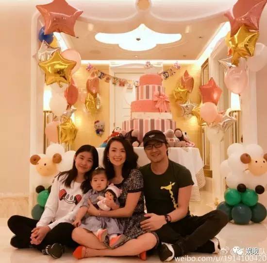 林心如生女取名“小海豚”赵薇祝福：还珠二代