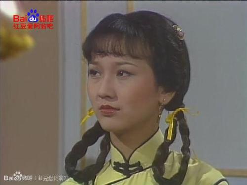 盘点众女星出道前清纯照 不像现在都整得差不多！