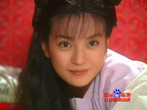 盘点众女星出道前清纯照 不像现在都整得差不多！