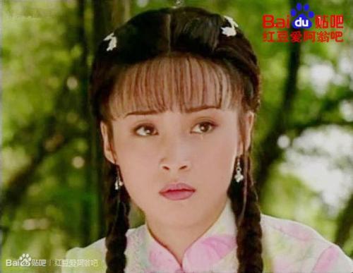盘点众女星出道前清纯照 不像现在都整得差不多！