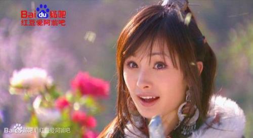 盘点众女星出道前清纯照 不像现在都整得差不多！