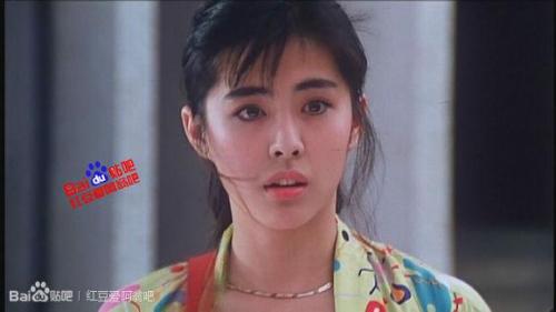 盘点众女星出道前清纯照 不像现在都整得差不多！